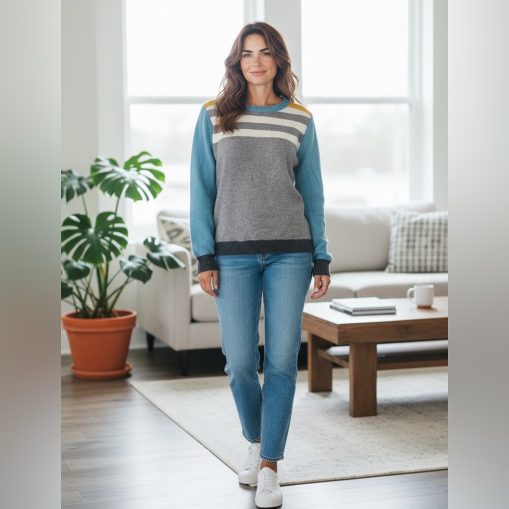Kenar Women's Multicolor Crew Neck Sweater